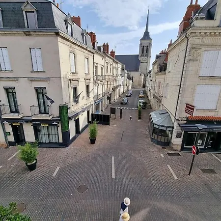 Le Cour-couronne, Cosy Et Central, Avec Local A Velos * Сомюр